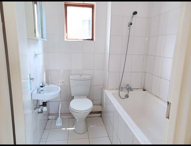 2 BEDROOM FLAT RENTED IN SYDENHAM